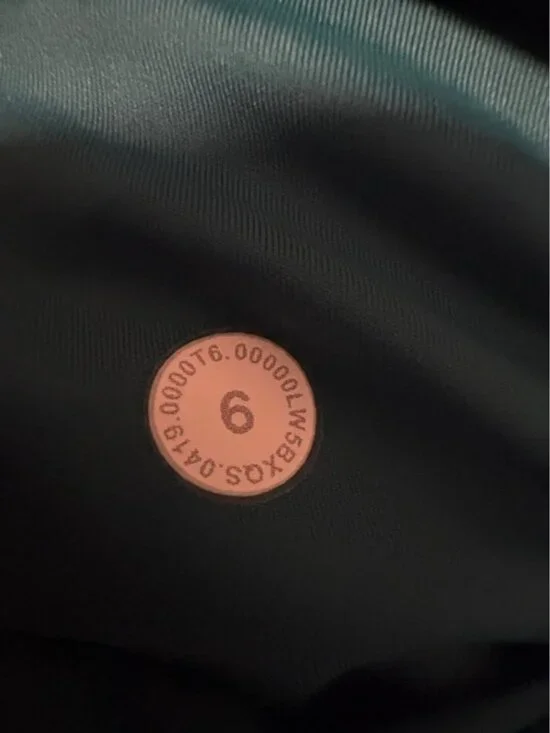 lululemon 2 pair size 6 - Picture 4 of 5